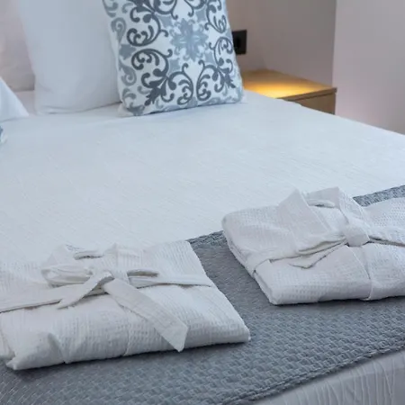 Achillion Hotel apartamentowy 4*