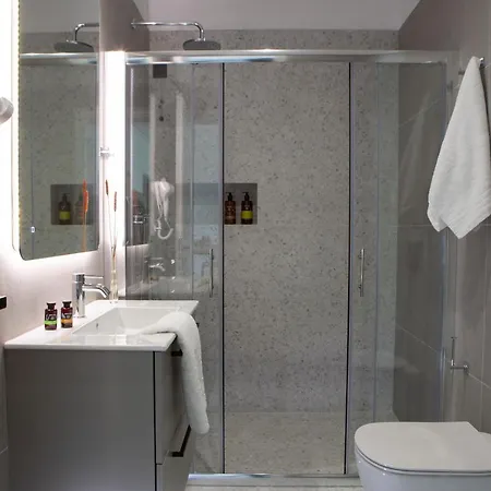 Achillion Aparthotel