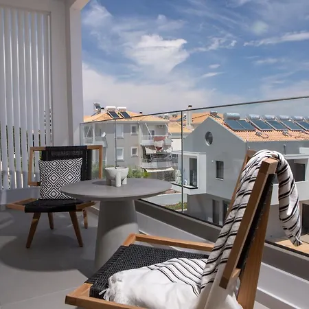 Achillion Aparthotel 4*