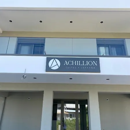 Ξενοδοχείο με διαμερίσματα Achillion 4*