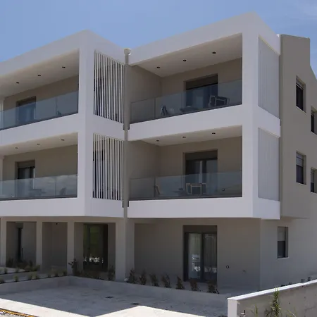 Achillion Ξενοδοχείο με διαμερίσματα 4*